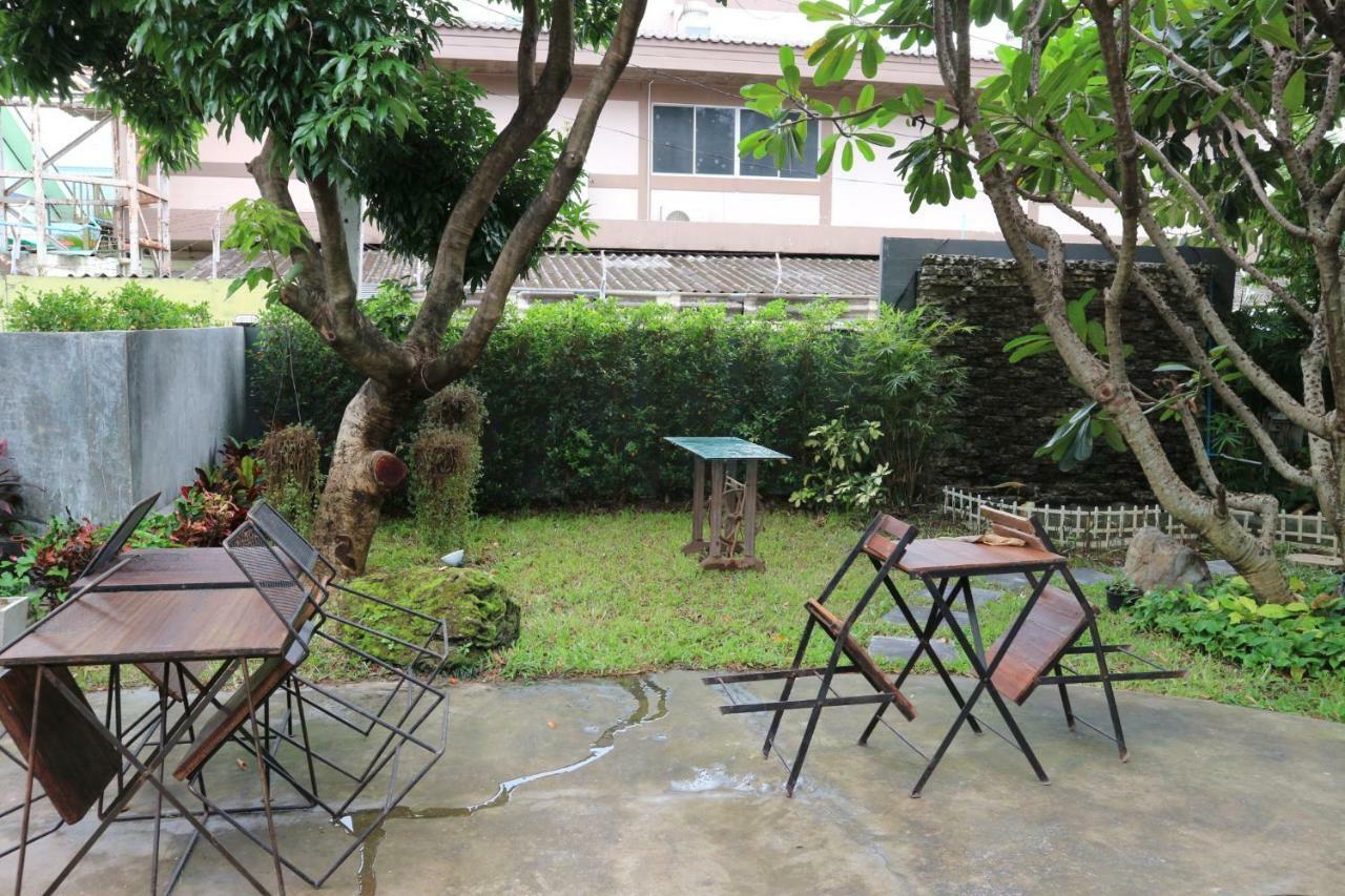 Maya Bed And Food Hostel
